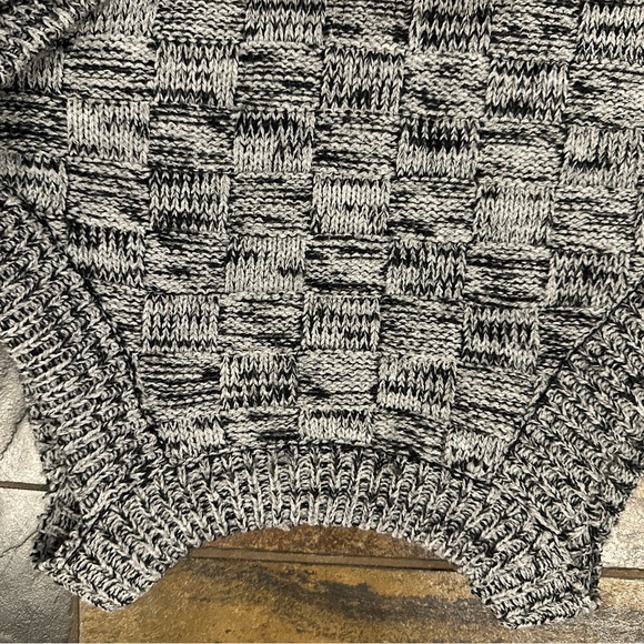 The Fifth Label Womens Knit Cold Shoulder Sweater - Picture 6 of 6